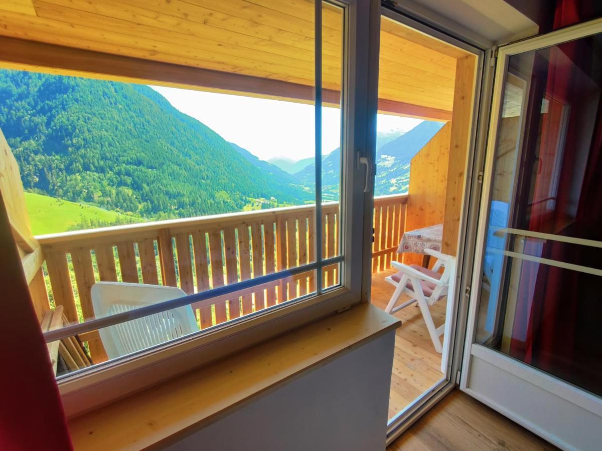 Dreibettzimmer mit Balkon