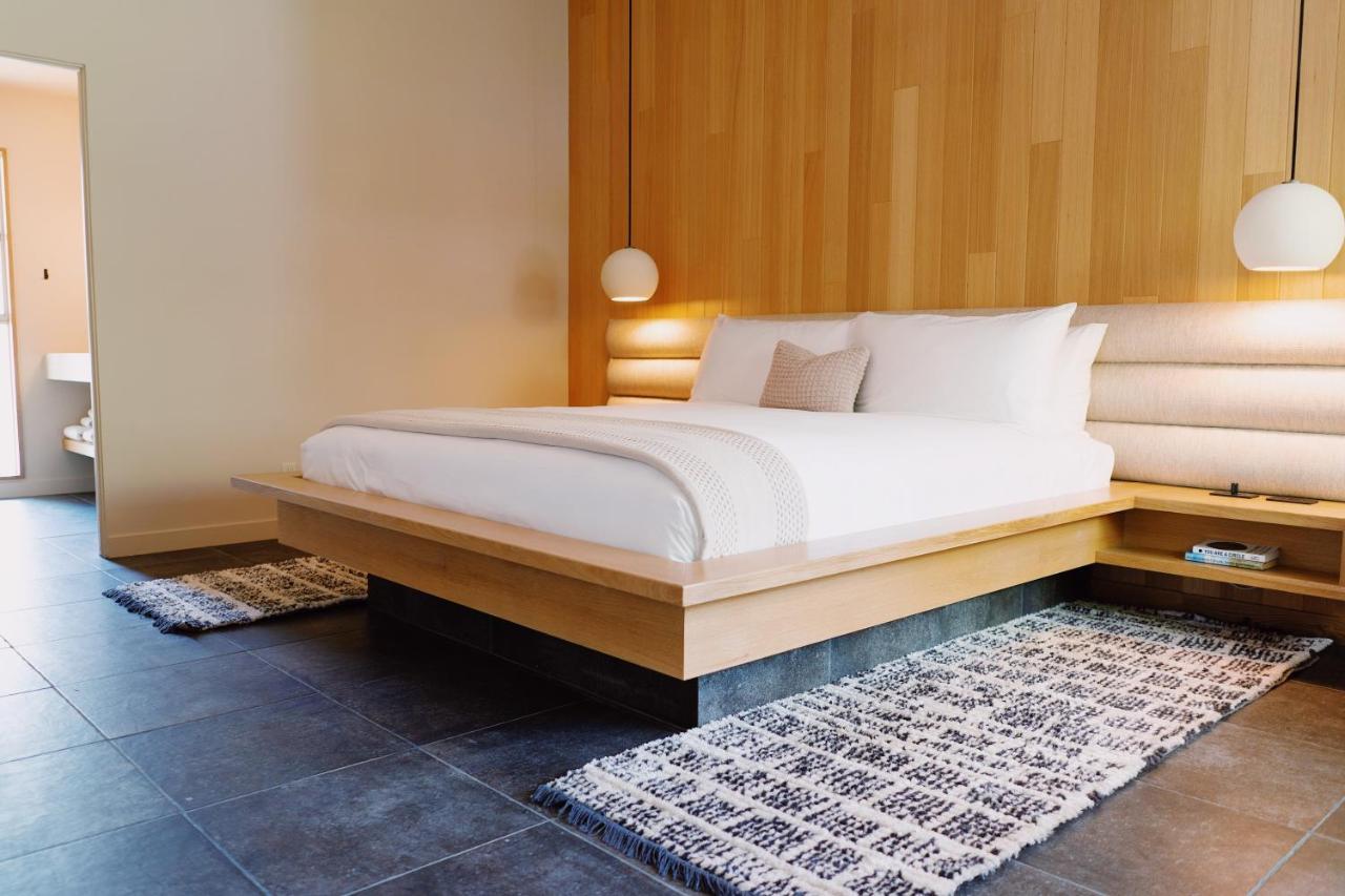 Deluxe Suite,1226395559:JPEG