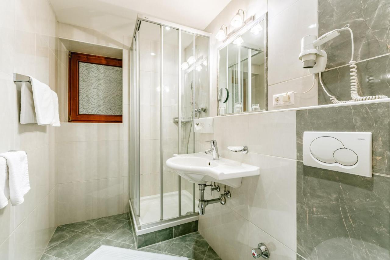 Business Doppelzimmer mit Balkon