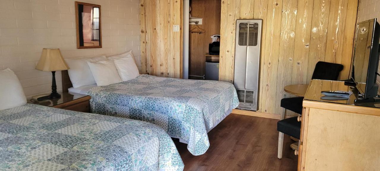 Familienzimmer mit Doppelbett