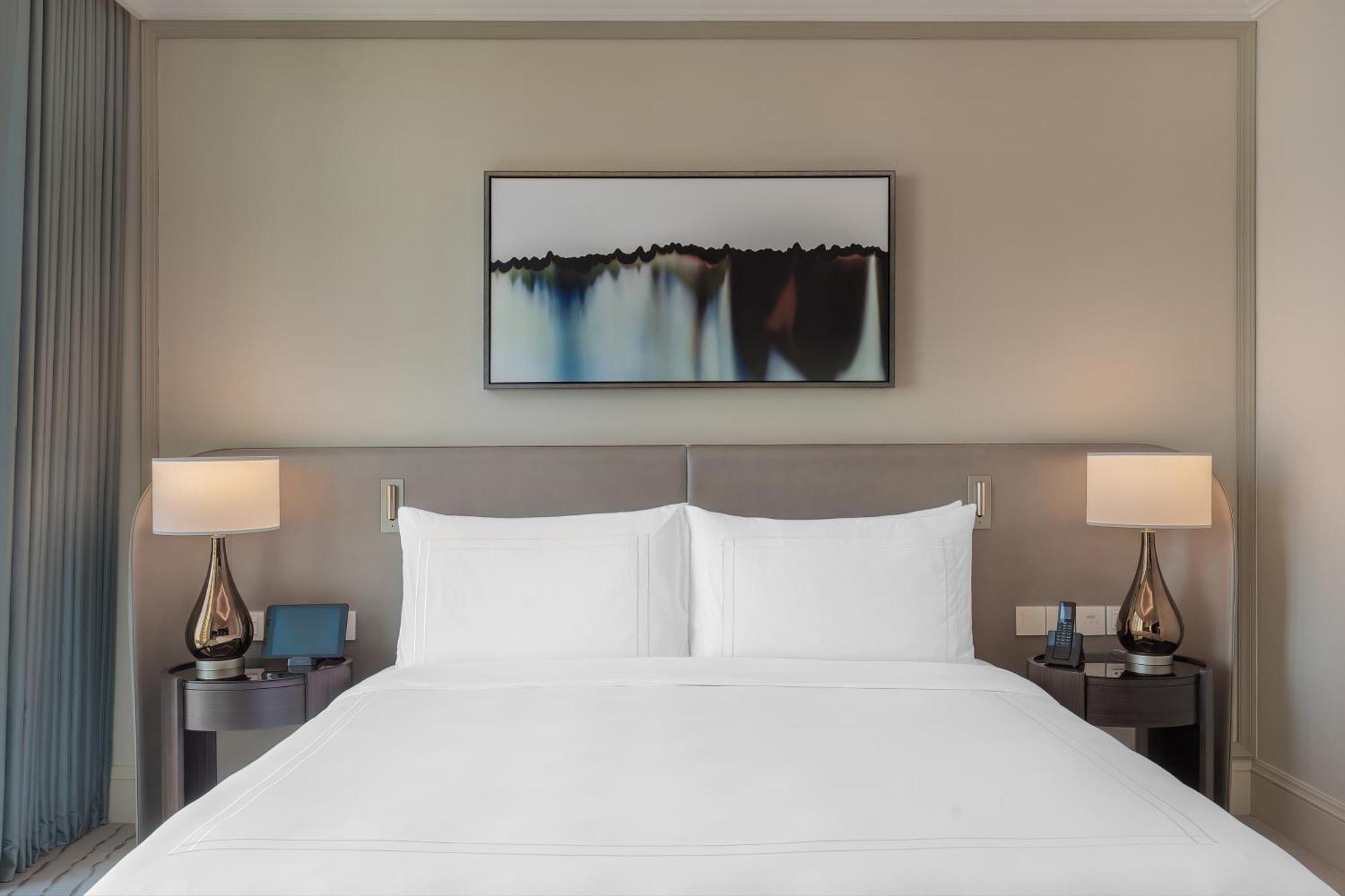 Deluxe Burj Khalifa and Fountain View Room