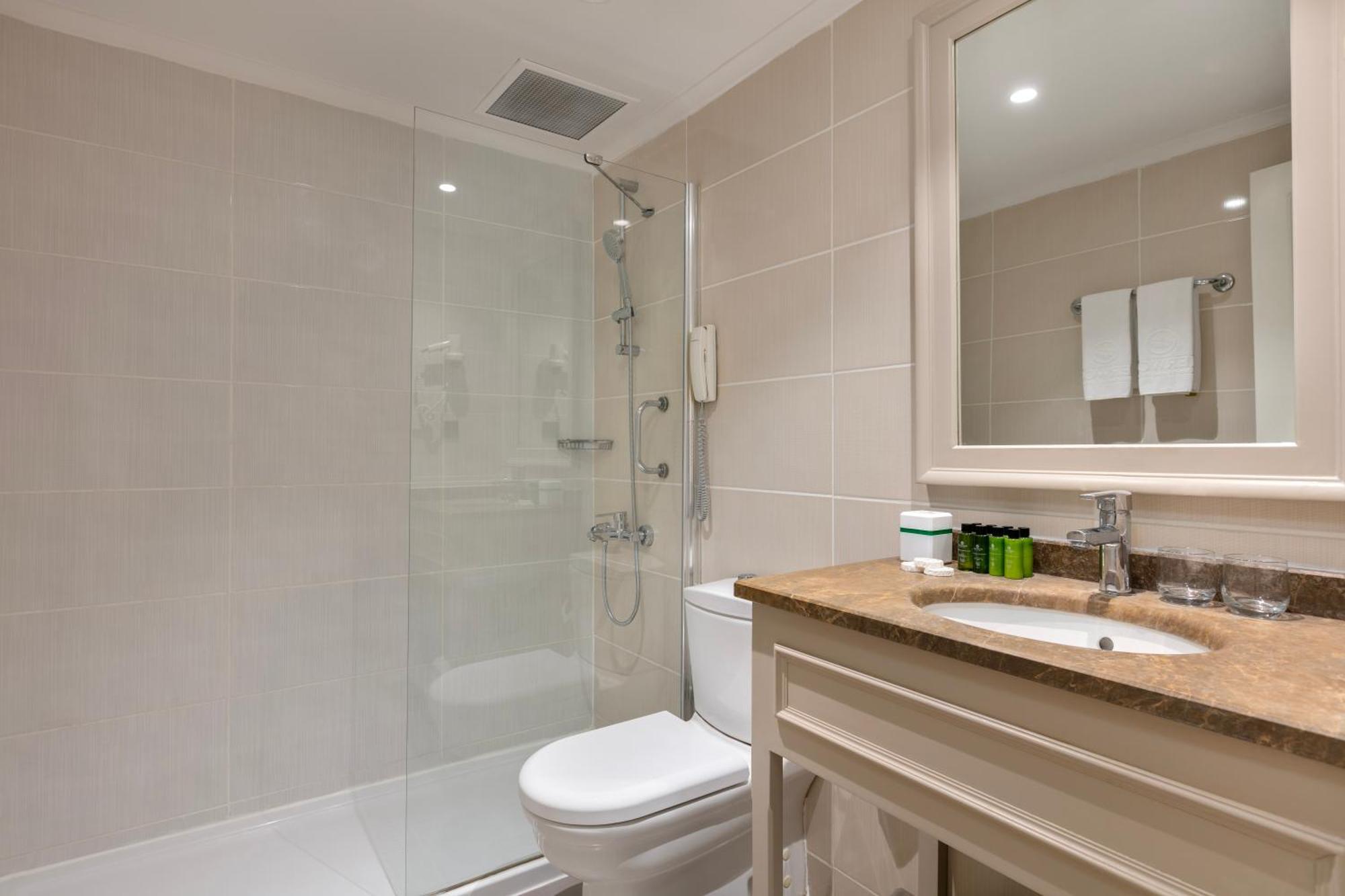 Standard Room,1580598987:JPEG