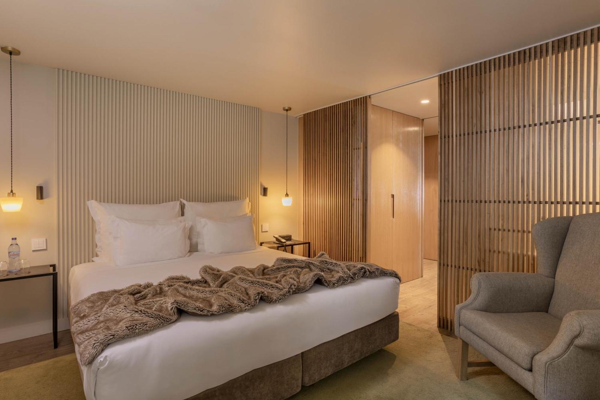 Two-Bedroom Suite,1616444759:JPEG