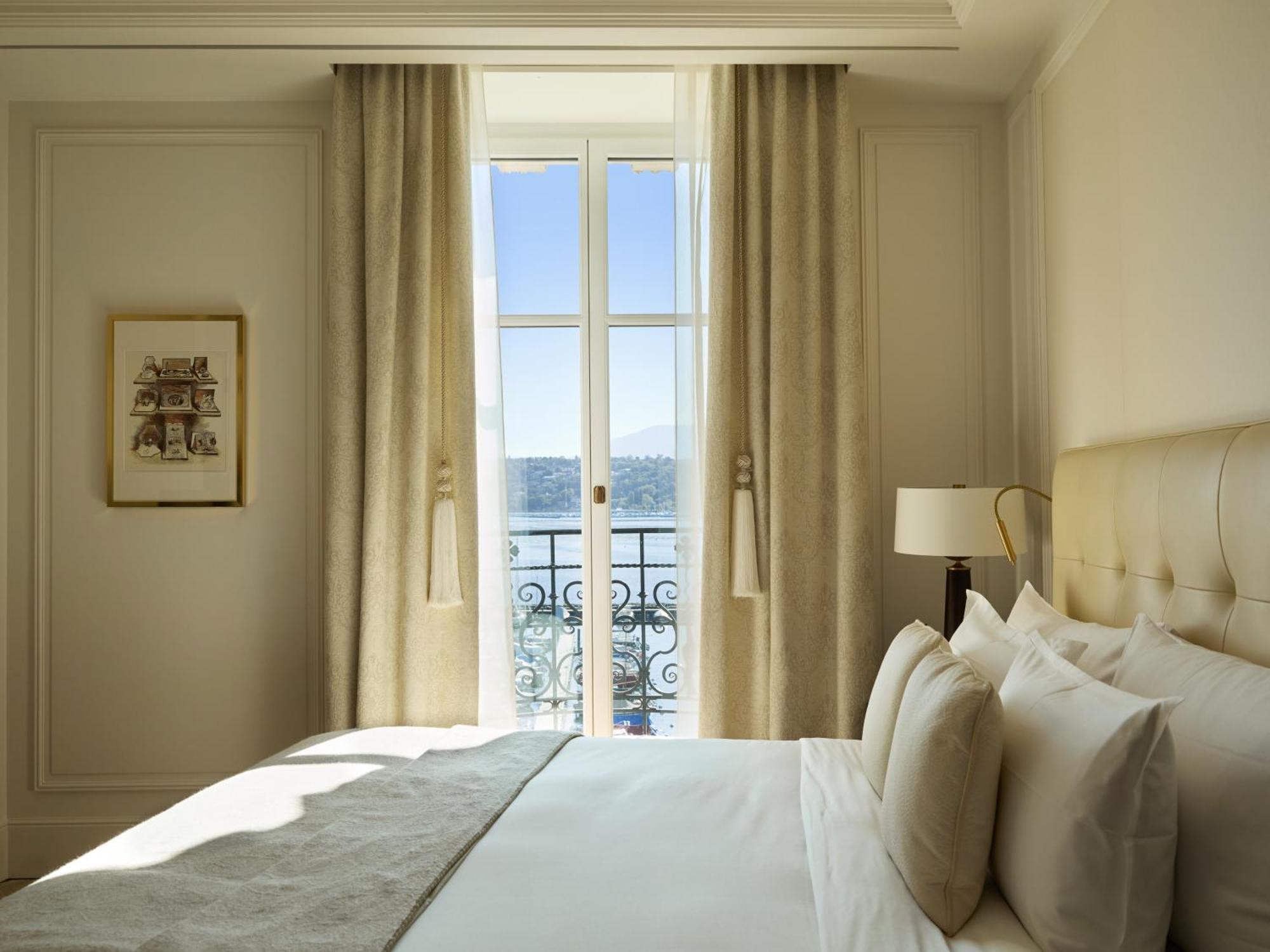 Suite with Balcony,1672653086:JPEG