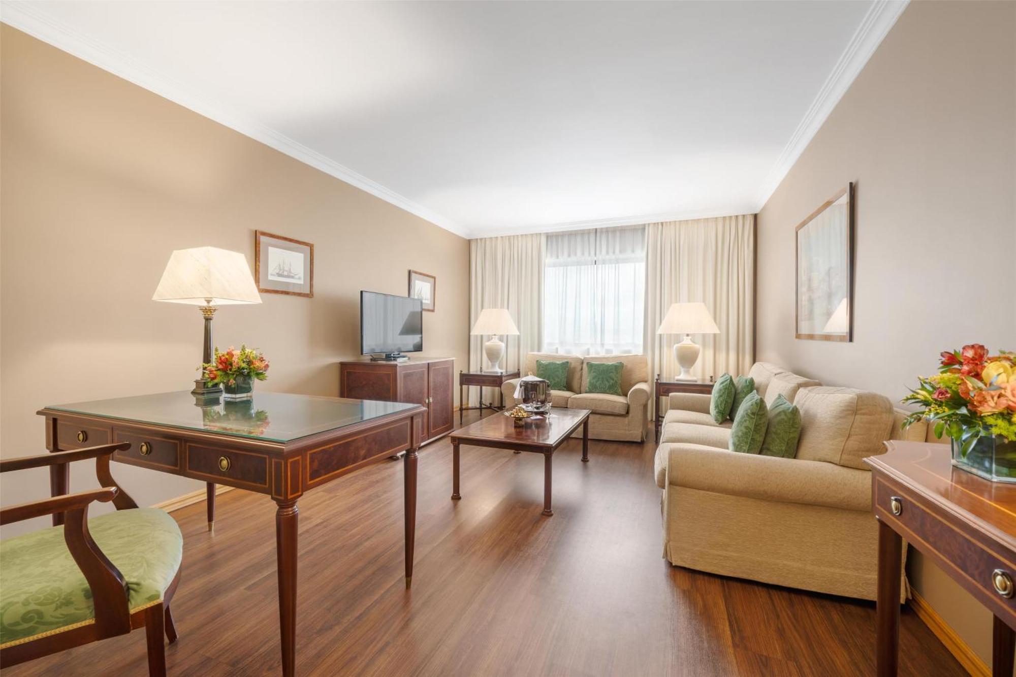 Premium Suite mit Stadtblick