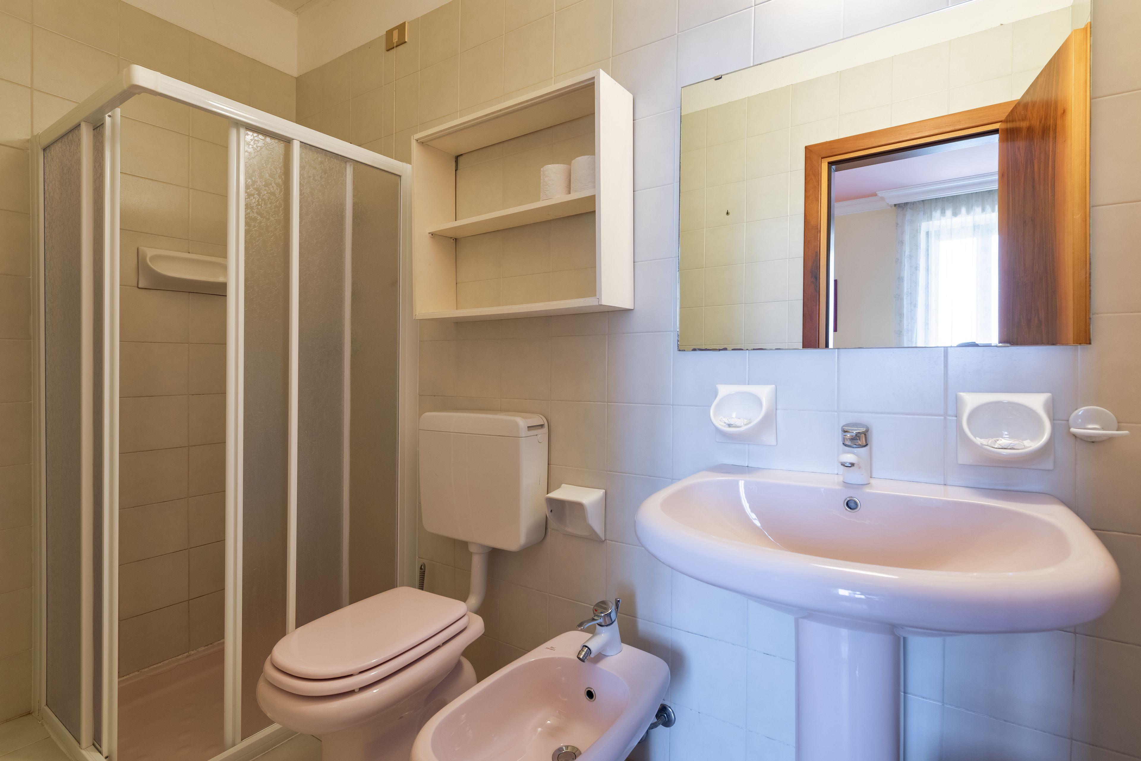 Basic Double or Twin Room,1714425039:JPEG