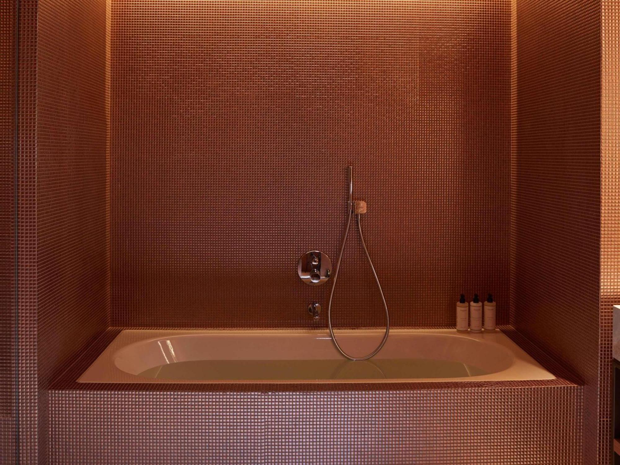 Studio Junior Suite - Courtyard view,1718540251:JPEG