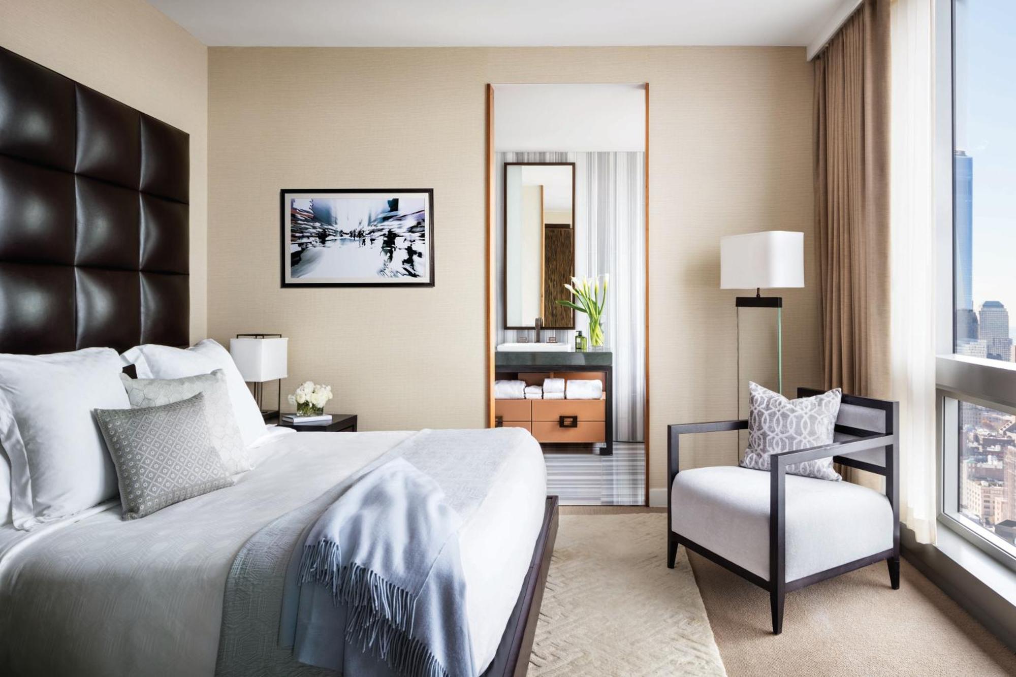 Zimmer Hudson Square mit Kingsize-Bett