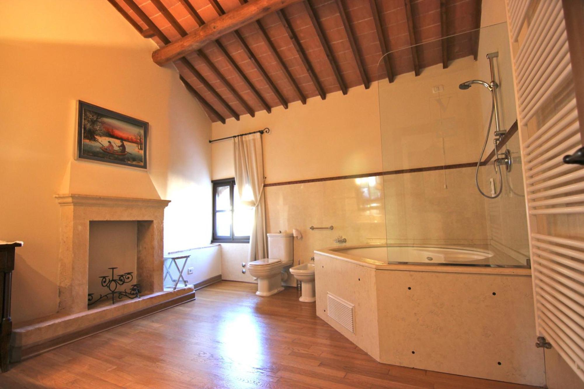 Suite Spa Bath,193279123:JPEG
