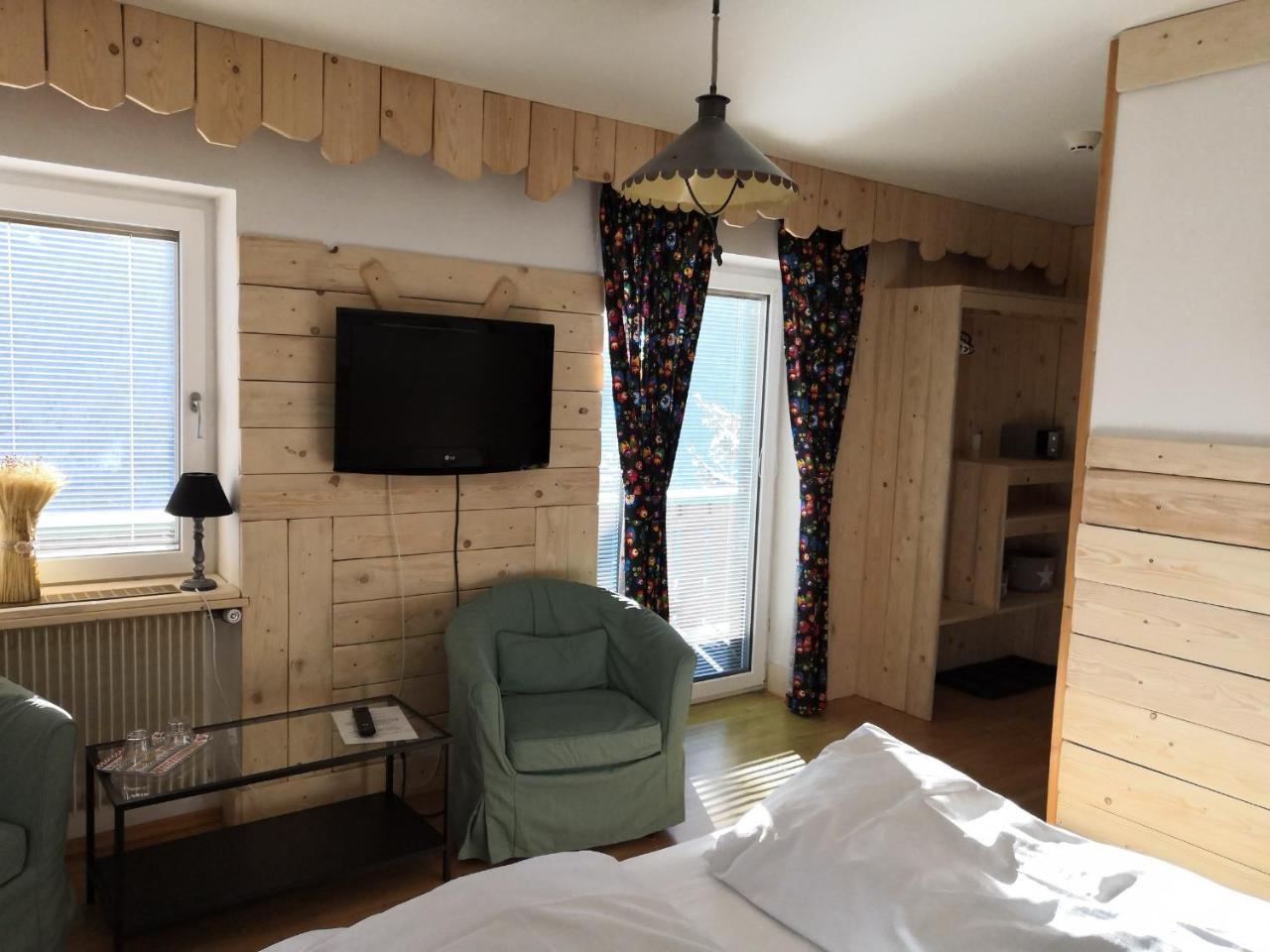 Familienzimmer mit Balkon