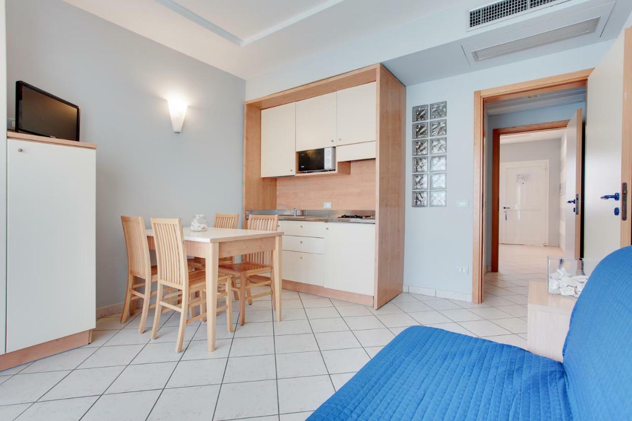 Family Suite,790795224:JPEG