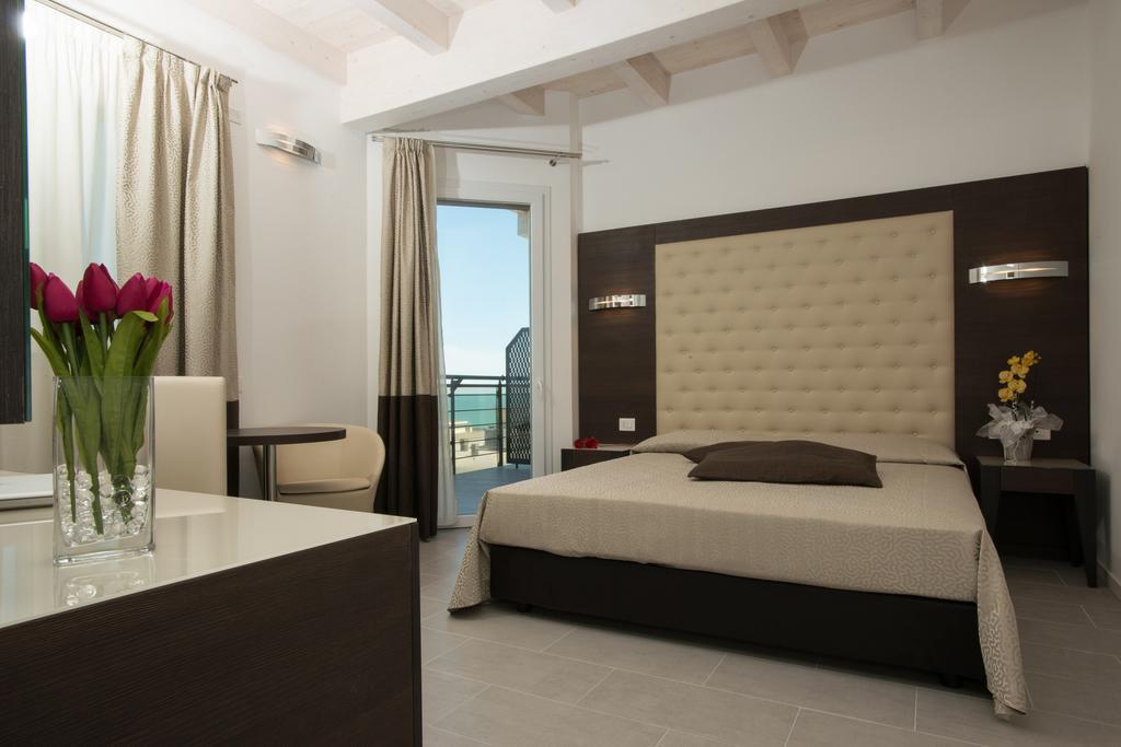 Executive Junior Suite,81252132:JPEG