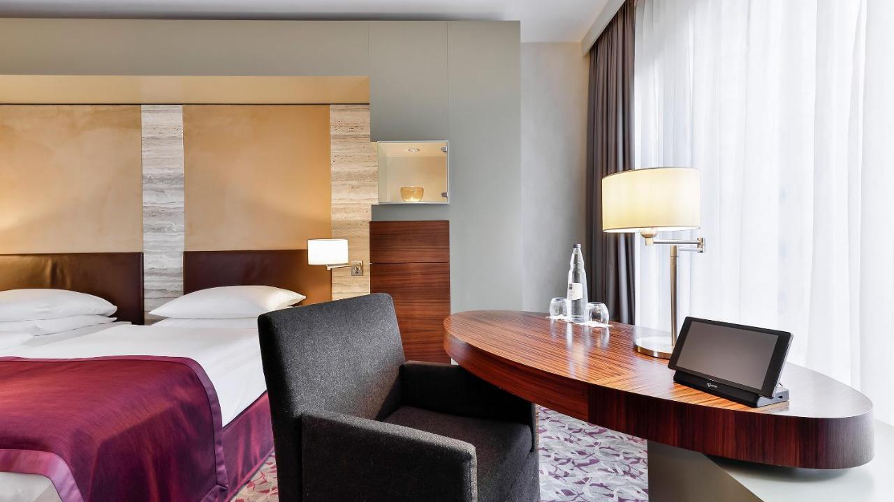 Standard Zimmer mit Kingsize-Bett
