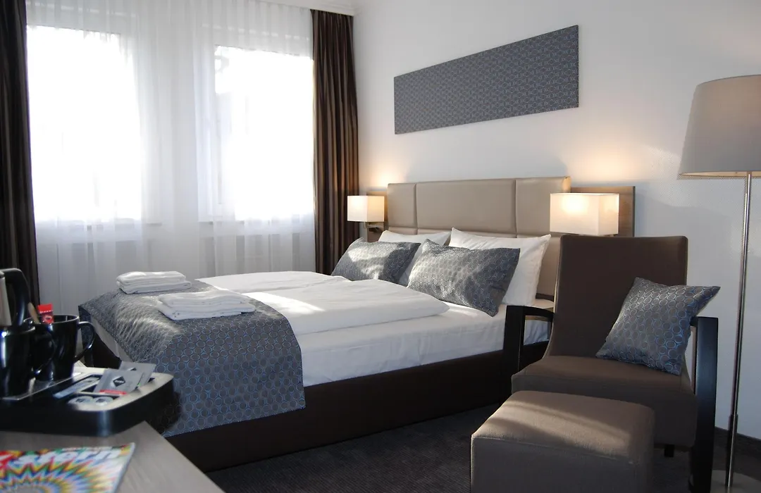 Dom Hotel Am Roemerbrunnen-1