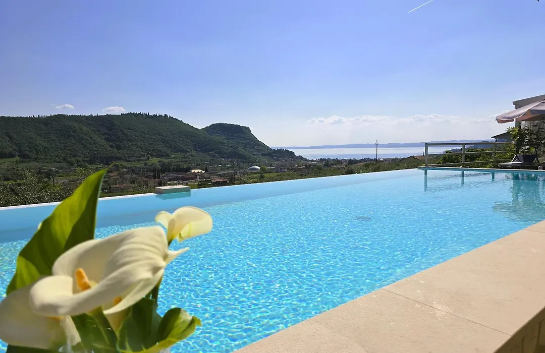 Relais Villa Olivi-1