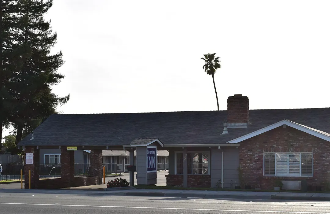 Country Inn-1