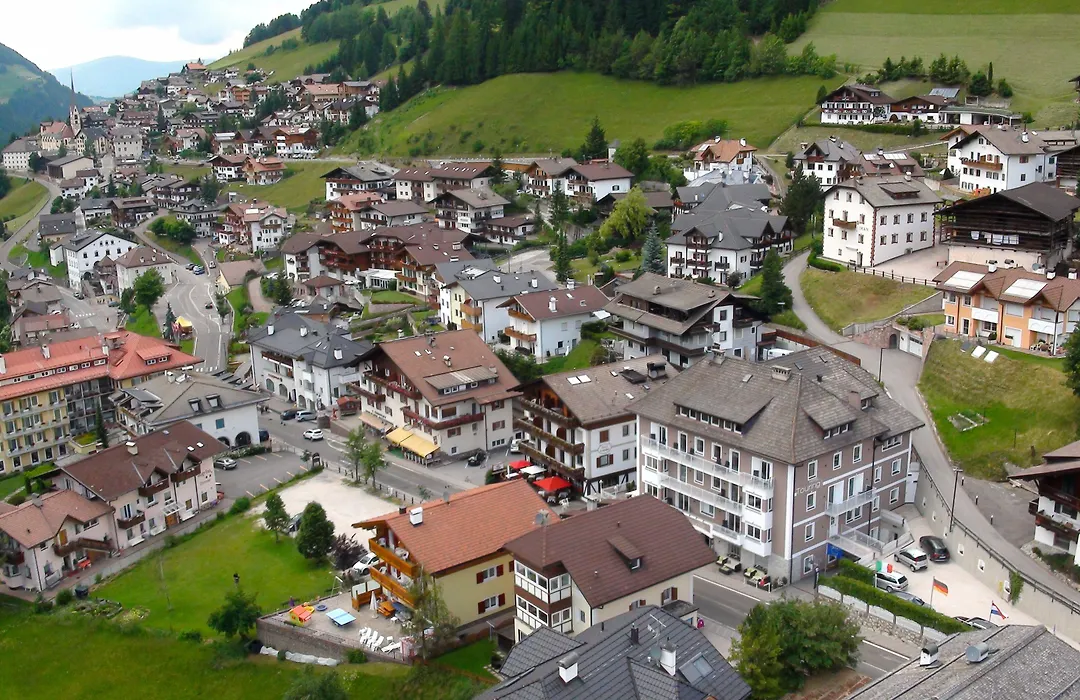 Hotel Touring Dolomites-1