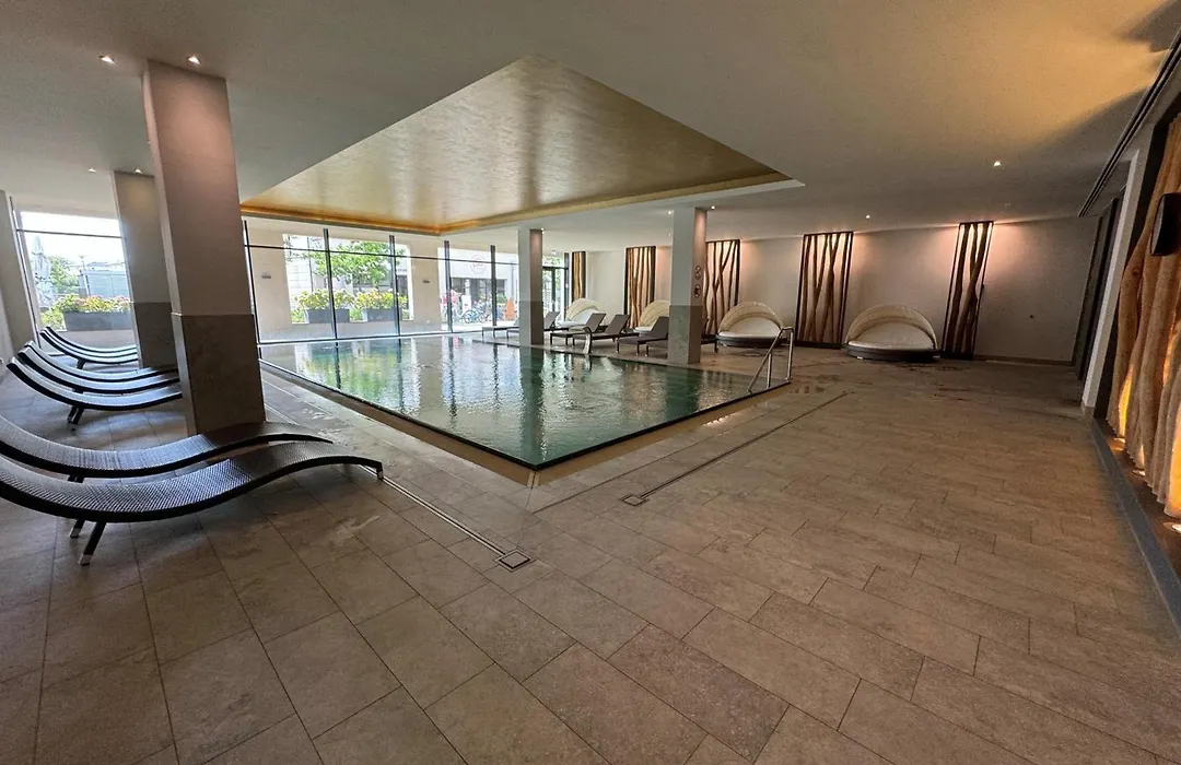 Aparthotel Waterkant Suites direkt am Meer mit Wellnessbereich-1