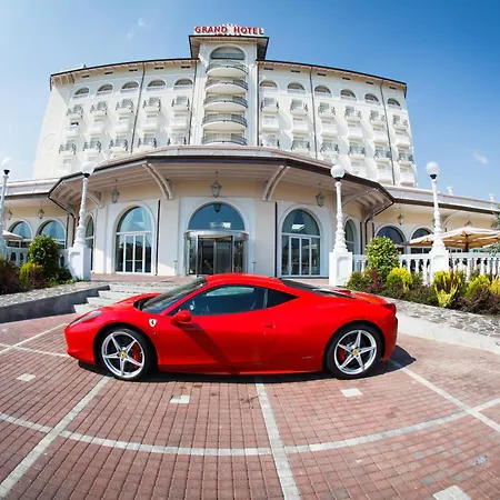 Grand Hotel Italia-2