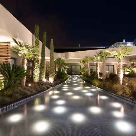 Doubletree By Hilton Izmir Airport-2