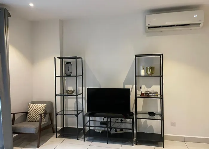 Prime Suites At Embassy Gardens