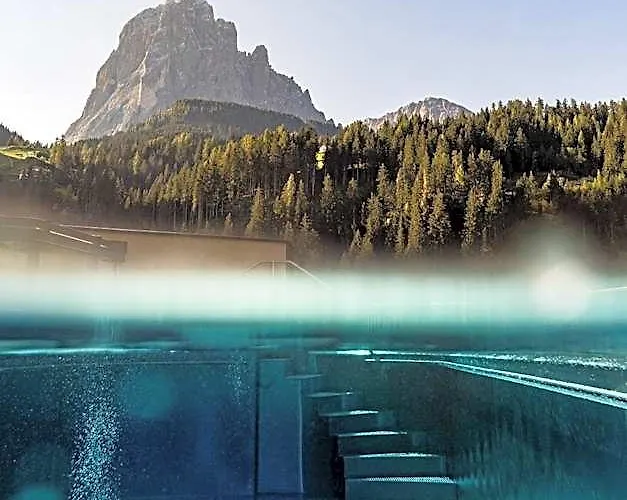 Hotel Touring Dolomites Santa Cristina Val Gardena